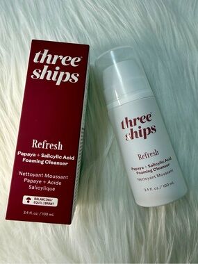 ✨BNIB Three Ships Refresh Foaming Cleanser Papaya + Salicylic Acid